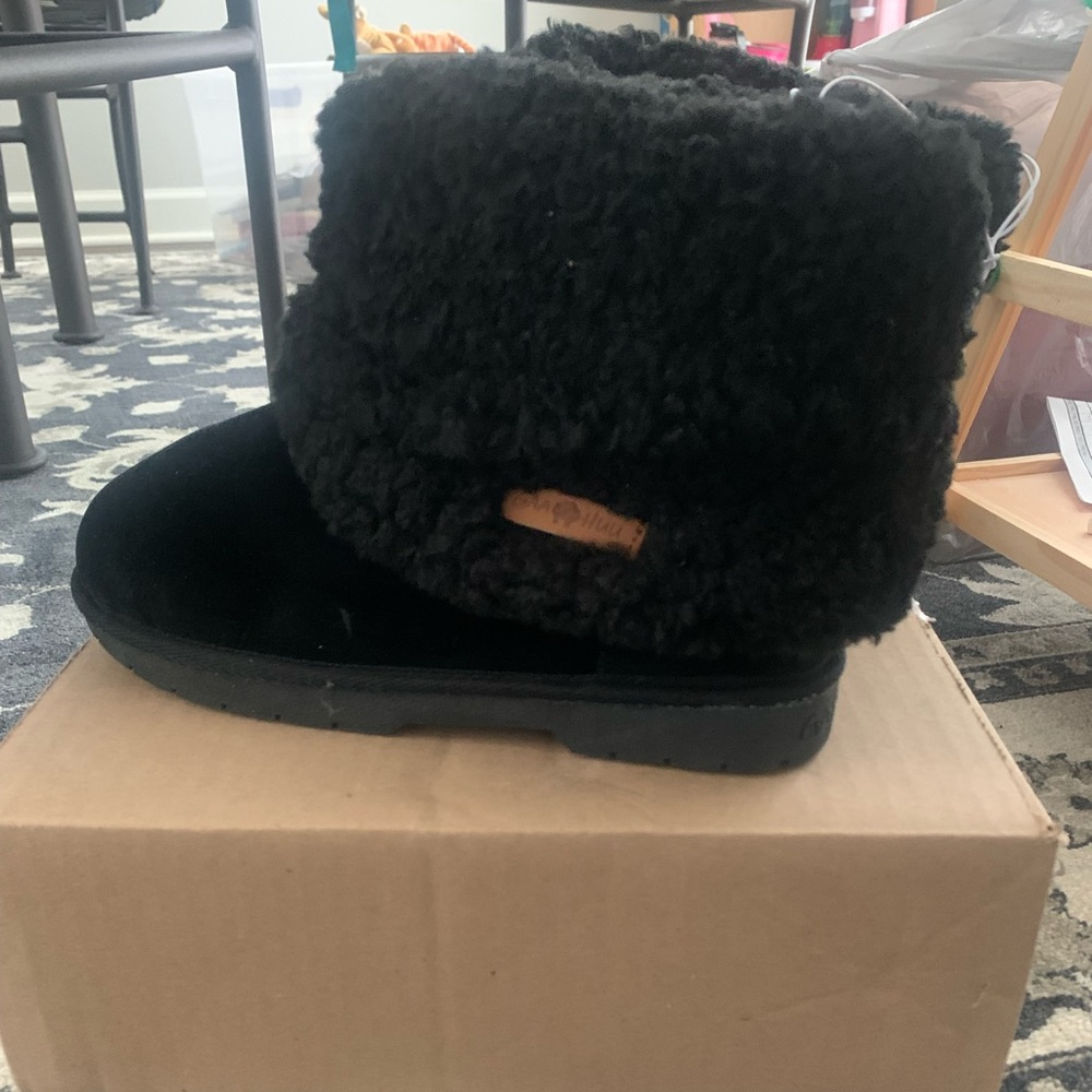 New in box boots